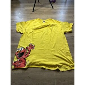 Sesame Street Men’s Sz (XL ) Elmo Yellow Short Sleeve Shirt